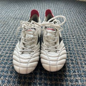 Mizuno Morelia neo 3 soccer/football cleats, 8M U.S.